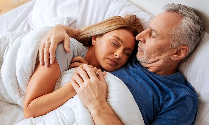 How Sleep Changes As We Age